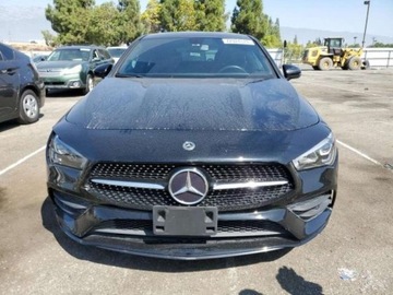 Mercedes CLA C118/X118 2021 Mercedes-Benz CLA 2021, 2.0L, od ubezpieczalni 2.0 Benzyna 221KM, zdjęcie 1