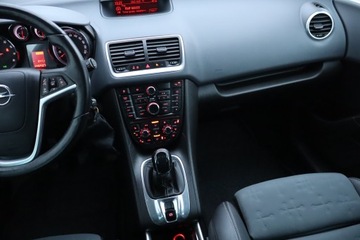 Opel Meriva II Mikrovan 1.4 Turbo ECOTEC 140KM 2010 Opel Meriva 1.4 Turbo, Klima, Klimatronic, zdjęcie 7