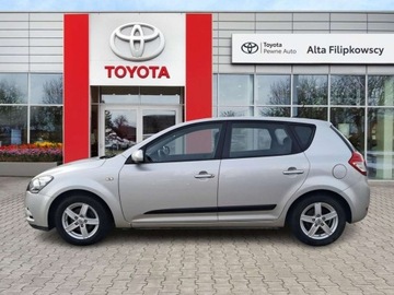 Kia Ceed I Hatchback 5d Facelifting 1.4 DOHC CVVT 90KM 2012 Kia Ceed Kia Ceed 1.4 CVVT 1.4 Benzyna 90KM, zdjęcie 5