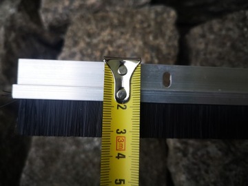 ЩЕТОЧНАЯ УПЛОТНИТЕЛЬНАЯ ПОЛОСКА ДВЕРИ 1М 14ММ