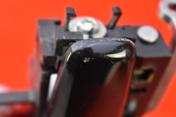 KLIKA PRAVÁ PŘEDNÍ PEUGEOT 4007 10R