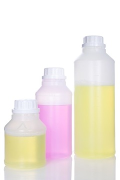 Бутылка 250 мл с крышкой из полиэтилена высокой плотности.