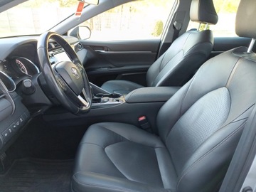 Toyota Camry IX Sedan 2.5 Hybrid Dynamic Force 218KM 2019 Toyota Camry 2.5 Hybrid Comfort CVT 2.5 Hybrid Com, zdjęcie 10