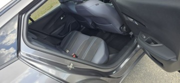 Peugeot 2008 II SUV 1.2 PureTech 130KM 2020 Peugeot 2008 77.000km, zdjęcie 14