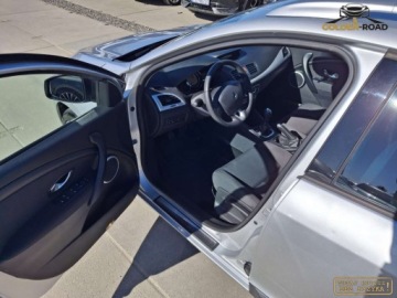 Renault Megane III Grandtour 1.4 16v TCe 130KM 2011 Renault Megane 1,4 tce 130KM klima elektryka alu grz. fotele oplacony 1.4, zdjęcie 9