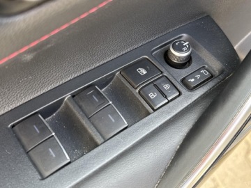 Toyota Corolla XII TS Kombi 2.0 Hybrid Dynamic Force 184KM 2019 Toyota Corolla 2.0 Hybrid Seria E21 (2019-) 2.0 Hy, zdjęcie 19