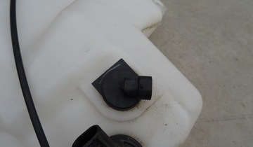 CORVETTE C6 SENZOR ÚROVNI KAPALINY OSTŘIKOVAČŮ