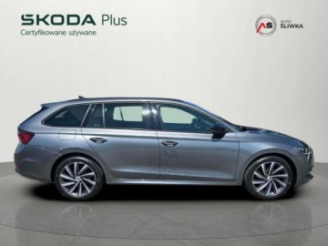 Skoda Octavia IV Liftback 1.5 TSI EVO 150KM 2023 Skoda Octavia DCC, ACC, 230V, Matrix, Dynamic, Side Assist, VC, VAT23 1.5, zdjęcie 5