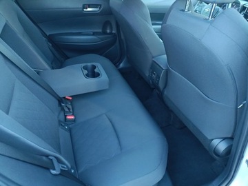 Toyota Corolla Cross 2.0 Hybrid Dynamic Force 197KM 2022 Toyota Corolla Cross 2.0 Hybrid Style AWD 2.0 Hybr, zdjęcie 11