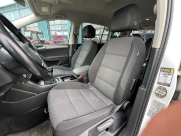 Volkswagen Touran III 2.0 TDI 150KM 2018 Volkswagen Touran 2.0 TDI 150KM 7-osobowy ACC LEDNavi Climatronic 3-strefy, zdjęcie 7