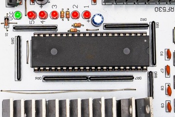 Интеллектуальное освещение лестницы с датчиком движения