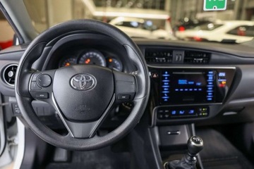Toyota Auris II Touring Sports Facelifting 1.6 Valvematic 132KM 2017 Toyota Auris 1.6 Active 1.6 Benzyna 132KM, zdjęcie 20
