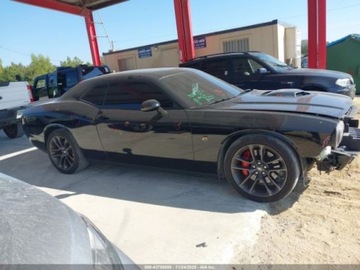 Dodge Challenger III 2021 Dodge Challenger RT Scat Pack 2021 6.4L 6.4 Benzyna 485KM, zdjęcie 6