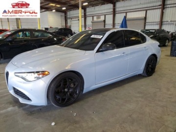 Alfa Romeo Giulia II Sedan Facelifting 2.0 Turbo 280KM 2021 Alfa Romeo Giulia Sport 2021 2.0 Benzyna 280KM