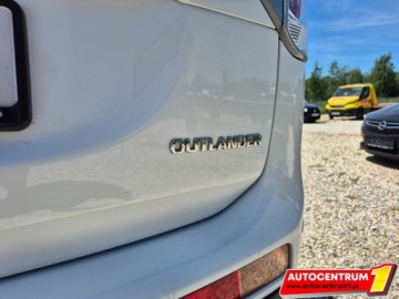 Mitsubishi Outlander III SUV Facelifting 2015 2.0 MIVEC 150KM 2015 Mitsubishi Outlander Oryginalny Przebieg Nawigacja Invite Czujniki Park, zdjęcie 10