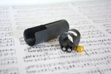 ROVNER LIGHT L-3ML (L-13)-ligaturka i osłonka do saks. tenor./baryton(8904)