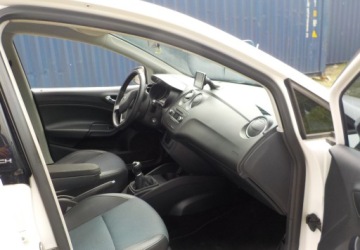 Seat Ibiza IV Hatchback 5d Facelifting 1.6 TDI CR 90KM 2013 Seat Ibiza Okazja 1.6 Diesel 90KM, zdjęcie 14