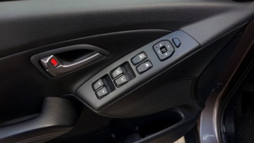 Hyundai ix35 SUV Facelifting 1.7 CRDi 115KM 2014 HYUNDAI iX35 . Klimatronik .. Ledy .. Navi . Kamera .. PDC .. Grzane Fotele, zdjęcie 1