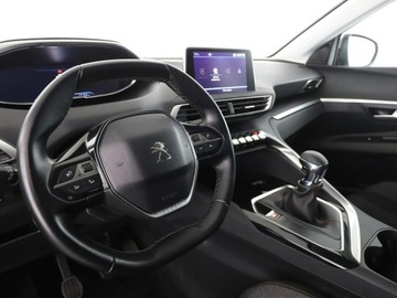 Peugeot 3008 II Crossover 1.5 BlueHDI 130KM 2018 Peugeot 3008 Virtual Navi Czujniki parkowania, zdjęcie 9