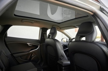 Volvo 2014 Volvo V40 Cross Country Ocean Race 1.6 diesel Blis zarejestrowany w Polsce, zdjęcie 2