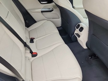 Mercedes GLC C254/X254 2025 GLC Coupe 200 d 4-Matic Avantgarde 2.0 (163KM) 2025, zdjęcie 12