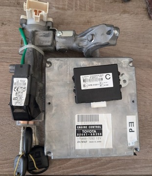 JEDNOTKA MOTORU LAND CRUISER 120 89661-6A350