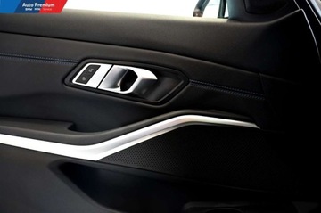 BMW Seria 3 G20-G21 Limuzyna 2.0 330i 258KM 2023 BMW Seria 3 330i SedanM Pakiet SportowyActive Guard PlusPakiet Aerodynamic, zdjęcie 10