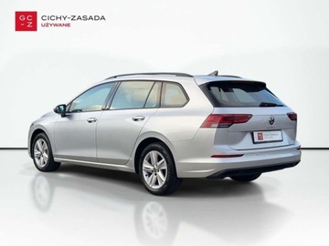 Volkswagen Golf VIII Variant 1.5 TSI 130KM 2022 Volkswagen Golf 1.5TSI 130KM Life SalonPL SerwisASO Acc Led Virtual KessyG, zdjęcie 2