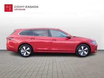 Volkswagen Passat B8 Variant Facelifting 1.5 TSI EVO 150KM 2025 Volkswagen Passat serwis ASO 1.5TSI 150KM bezwypadkow gwarancja pakiety ka, zdjęcie 5