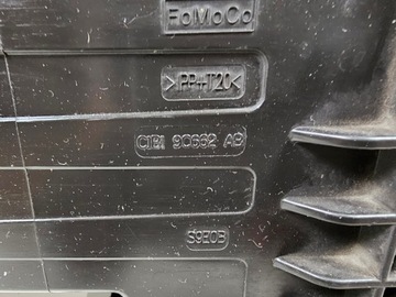 FORD FIESTA MK7 POUZDRO FILTRU VZDUCHU C1B19C662