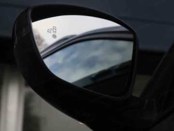 Peugeot 2008 II 2026 Od ręki - Allure e-DCS 1.2 mHEV 110KM / Pakiet Vision &amp; Drive Assist +, zdjęcie 5