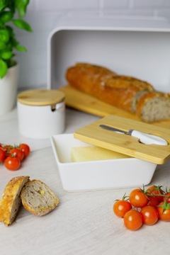 ФАРФОРОВАЯ САХАРНИЦА С КРЫШКОЙ И ЛОЖКОЙ, БЕЛАЯ сахарница