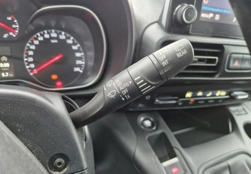 Opel Combo E Kombivan 1.5 Diesel 131KM 2021 Opel Combo Najbogatsza wersja Kamery 360 130KM 1.5 Diesel 131KM, zdjęcie 28