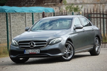 Mercedes Klasa E W213 Limuzyna 2.0 220d 194KM 2016 E-KLASA W213 2.0 194PS Avantgarde Tylko 152Tkm Temp.Aktywny Kamera Ambiente