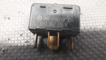 6H0962125A PŘEPÍNAČ CENTRÁLNÍHO SEAT IBIZA II
