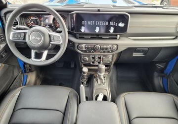 Jeep Wrangler IV 80th Anniversary 2d  Seria 6 2.0 GME Turbo 272KM 2025 Jeep Wrangler ICE my25 SAHARA GME 2.0 Turbo 272 KM ATX 4WD 2.0 Benzyna, zdjęcie 21