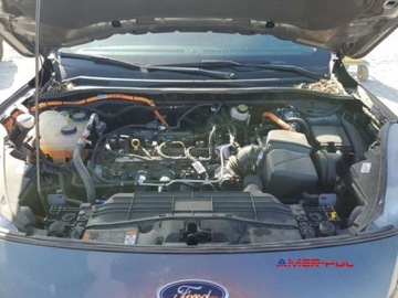 Ford Kuga III 2021 Ford Kuga 2021 r., 2,5L 2.5 Hybryda 200KM, zdjęcie 10
