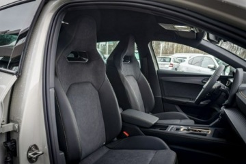 Cupra Leon II Hatchback Facelifting 1.5 eTSI MHEV 150KM 2026 Cupra Leon 1.5 eTSI 150 KM DSG DEMO, zdjęcie 25