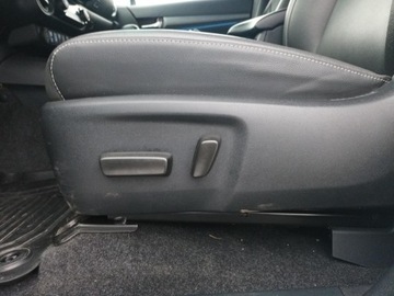 Toyota Hilux VIII Podwójna kabina Facelifting 2.8 D-4D 204KM 2023 Toyota Hilux 2.8 D-4D Double Cab Invincible Sport, zdjęcie 26