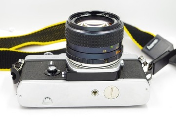 MINOLTA XE-5 + MINOLTA MC ROKKOR-PG 50 мм 1:1,4 в отличном состоянии