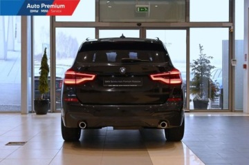BMW X3 G01 SUV 2.0 20d 190KM 2018 BMW X3 xDrive20dAdaptacyjne reflektory LEDFotele SportoweModel M Sport, zdjęcie 17
