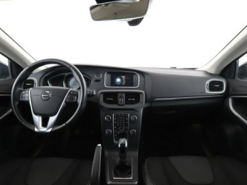 Volvo V40 II 2019 Volvo V40 Momentum navi PDC tempomat LED, zdjęcie 14