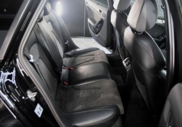 Audi A4 B8 Avant Facelifting 2.0 TDI 150KM 2014 Audi A4 Avant Kombi _ 2.0 TDI _ 150 KM Automat_Sline_Alufelgi_El. Klapa_Sk, zdjęcie 7