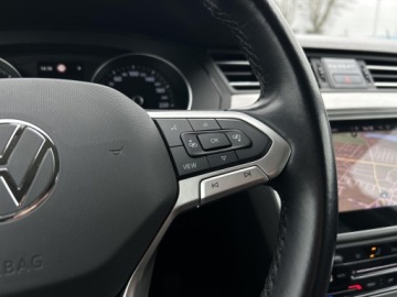 Volkswagen Passat B8 Variant Facelifting 2.0 TDI SCR 150KM 2022 Volkswagen Passat Variant APP | LED | Kamera Cofan, zdjęcie 18