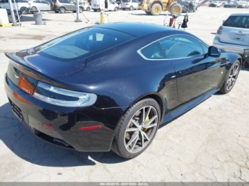 Aston Martin V8 Vantage III 2013 Aston Martin V8 Vantage manual 4.7 Benzyna 430KM, zdjęcie 5