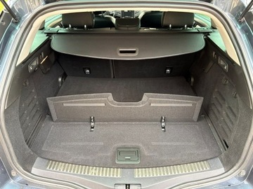 Renault Megane IV Grandtour Facelifting 1.3 TCe 140KM 2020 Renault Megane 1.3 140 KM Automat Bose Kamera, zdjęcie 28