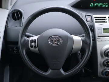 Toyota Yaris II 2007 Toyota Yaris 1.3, Salon Polska, Automat, Klima, zdjęcie 14