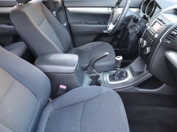 Kia Sorento II SUV 2.2 CRDi 197KM 2011 Kia Sorento 2.2 CRDi, 194 KM, Klima, Parktronic, zdjęcie 7