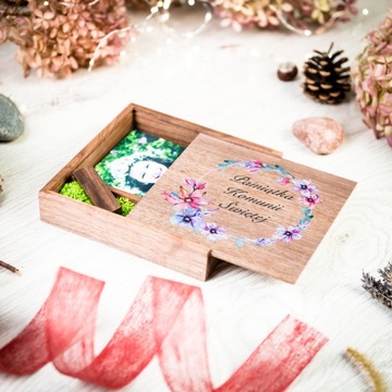 Фото коробка + печатная + Pendrive 32 ГБ причастия