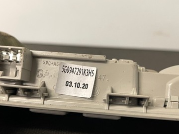 LAMPA OSVĚTLENÍ KABINY VW PASSAT B8 5G0947291K